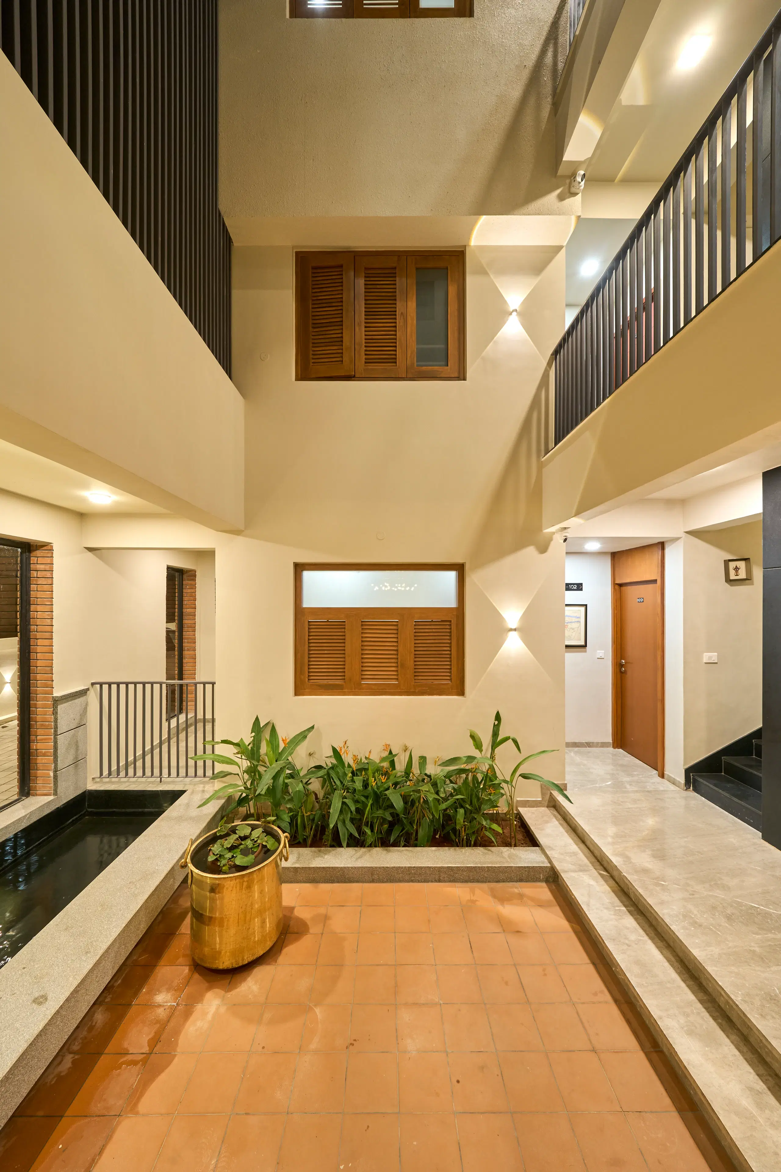 Parthas Suites7368